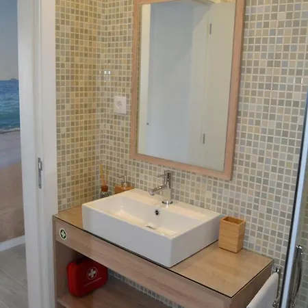 Sunkissed Ofir House *