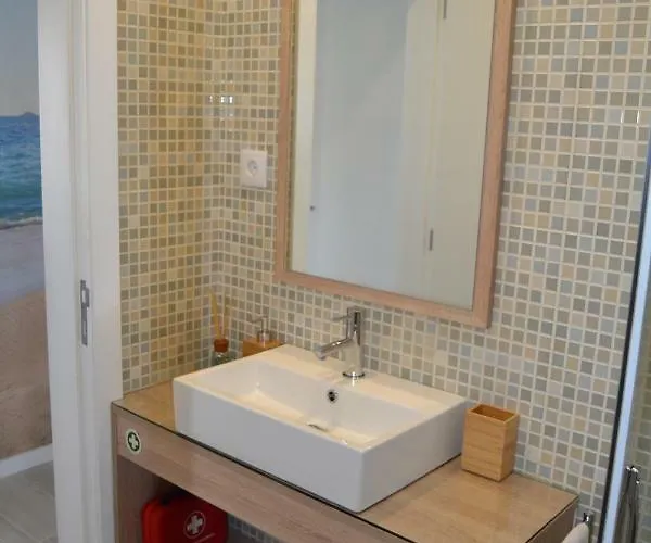 Sunkissed Ofir House *